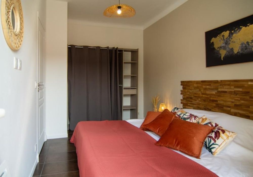 Chambre appartement antibes