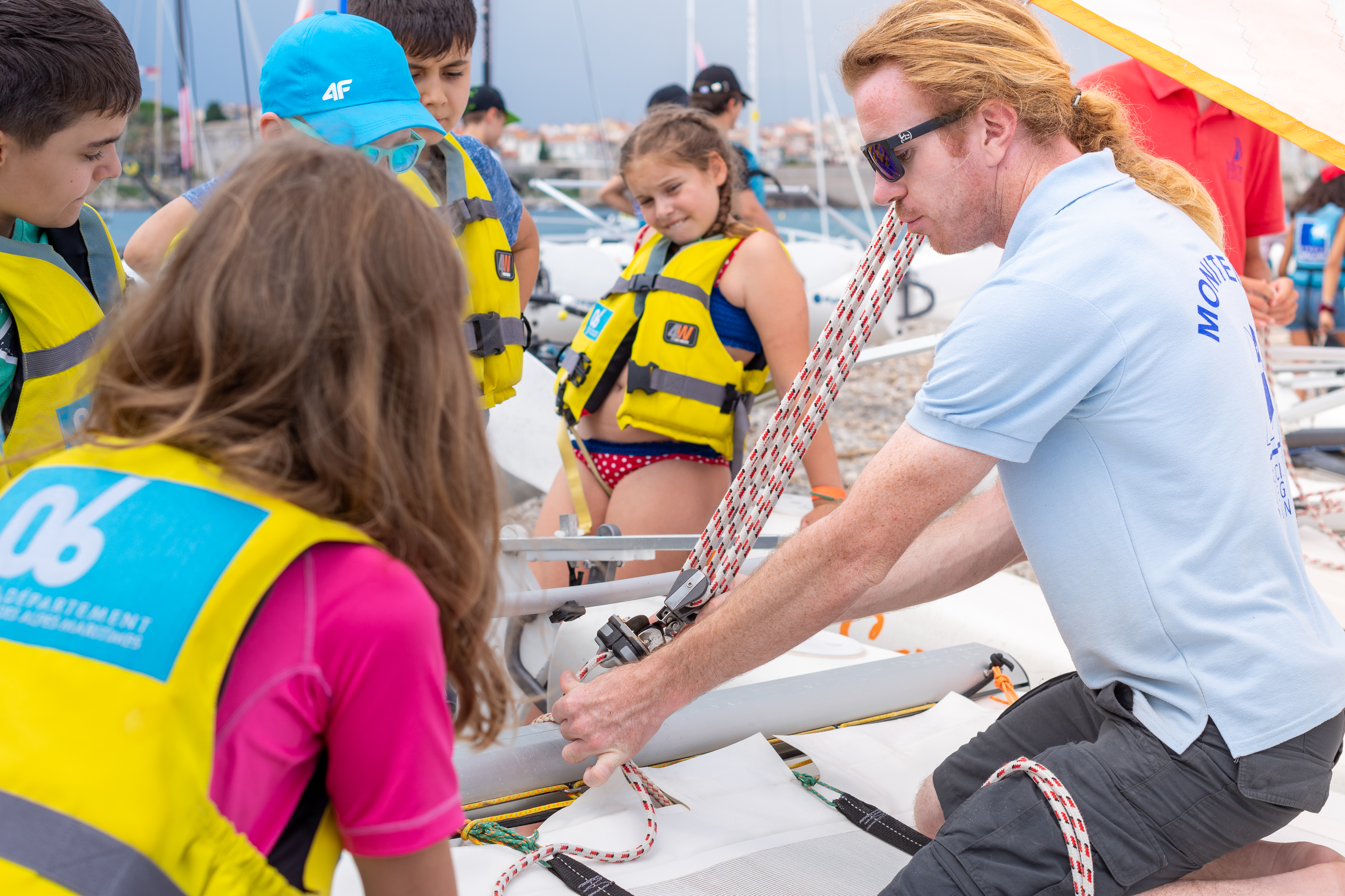 Moniteur cours voile initiation